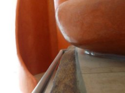 Exklusives Baddesign mit Waschbecken und Dusche