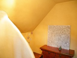 Gelbe Dusche in Tadelakt