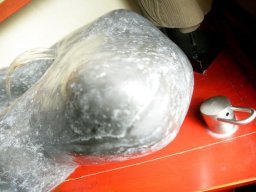 Gelbe Dusche in Tadelakt