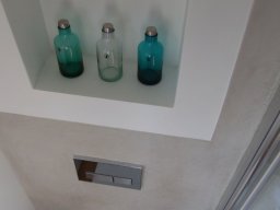 Helle Dusche in Tadelakt