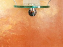 Rote Dusche in Tadelakt