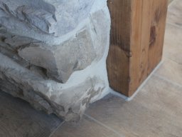 Bad aus Tadelakt, Feldstein und Holz