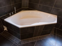 Badgestaltung mit Lehmputz