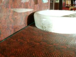 Waschtisch-Ensemble Schlangenhaut