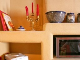 Lehmputz mit Mittelblock, rot