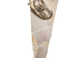 Leuchter aus Blasinstrumenten