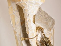 Leuchter aus Blasinstrumenten